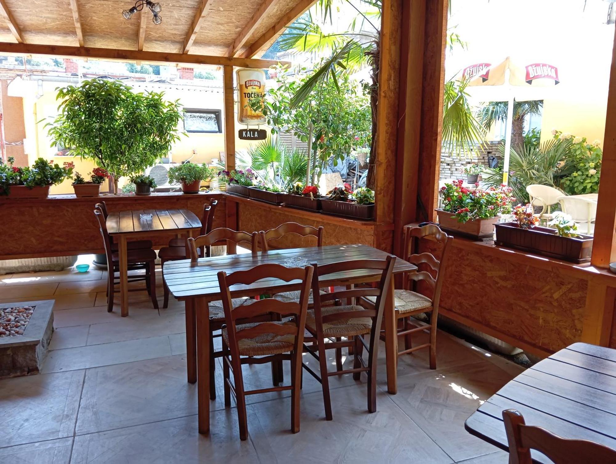 In Kala Hotel Rijeka Ngoại thất bức ảnh